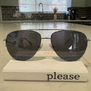 ONE DAY SALE✨

MONTBLANC unisex monogram aviator sunglasses ✨